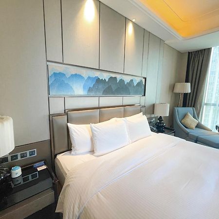 Wanda Realm Longyan Hotel Exterior photo