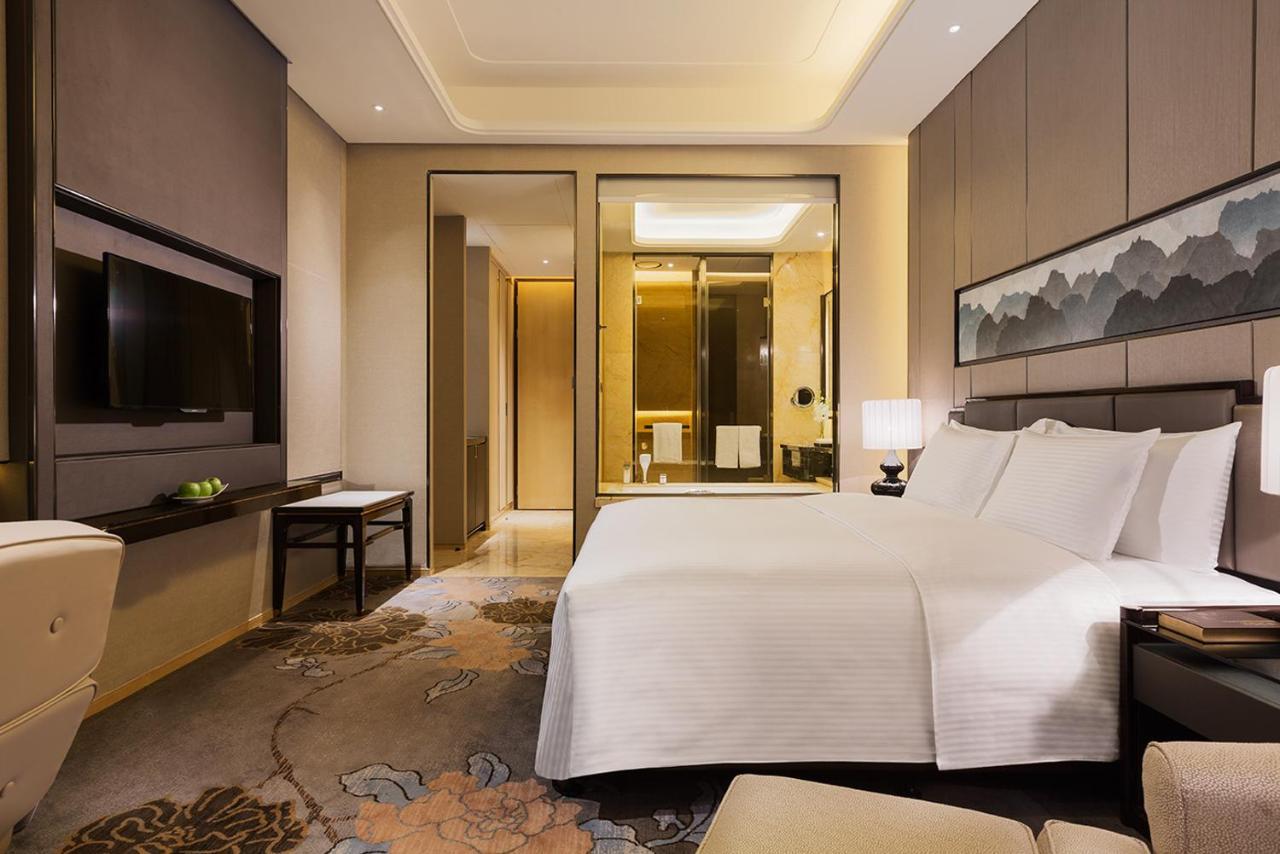 Wanda Realm Longyan Hotel Exterior photo