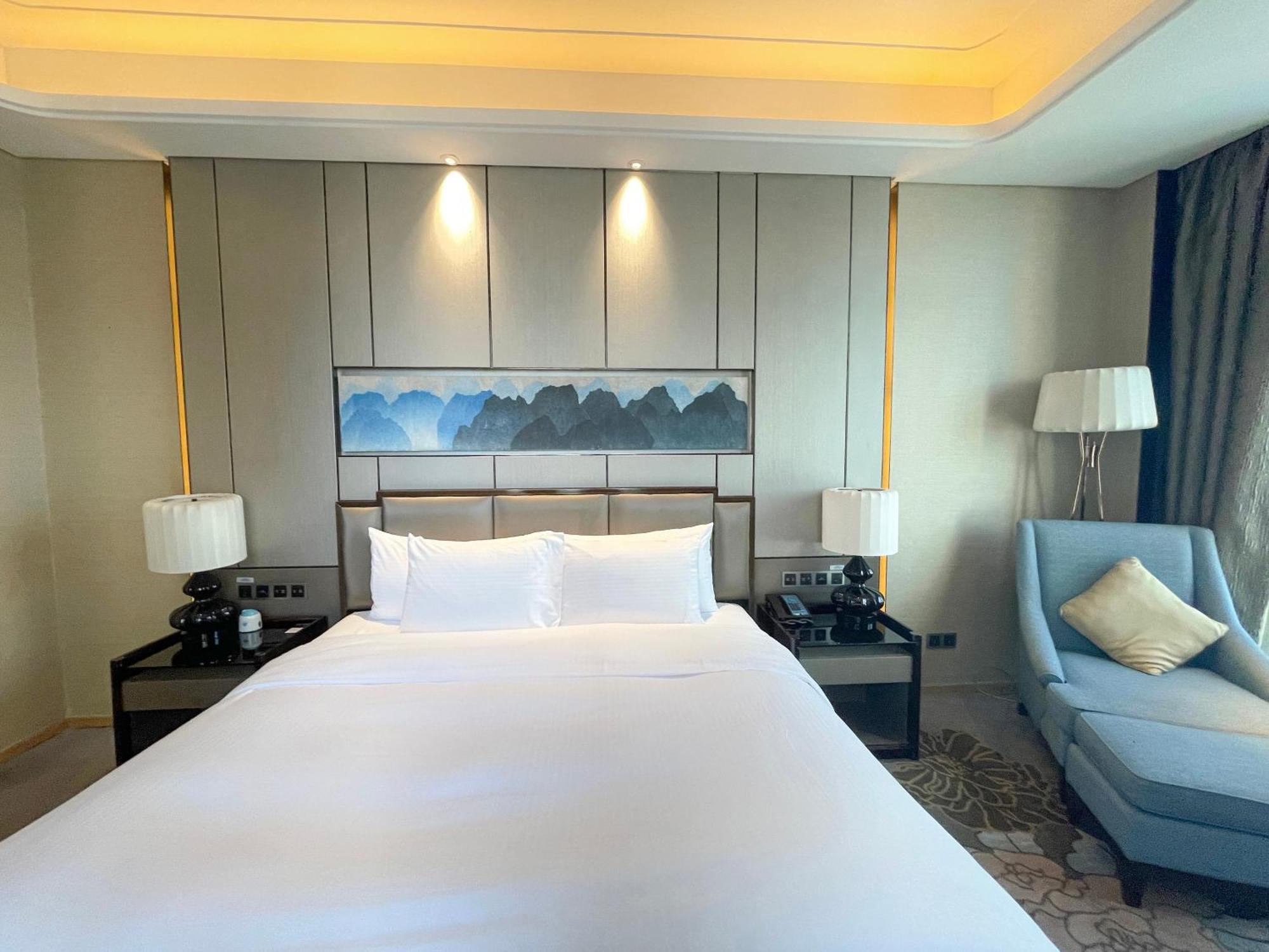 Wanda Realm Longyan Hotel Exterior photo